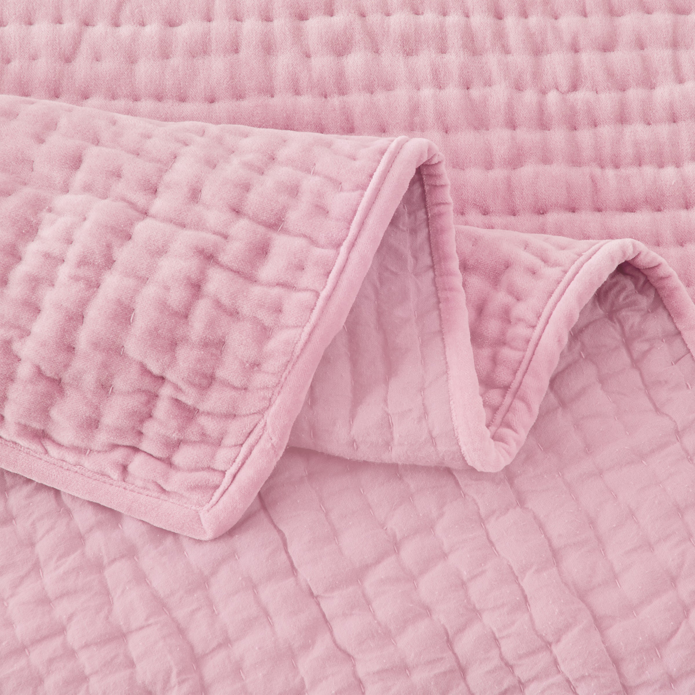 Tamara Velvet Quilt Set