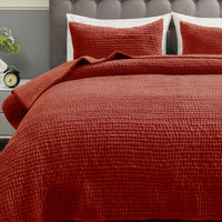 Tamara Velvet Quilt Set