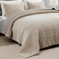 Tamara Velvet Quilt Set