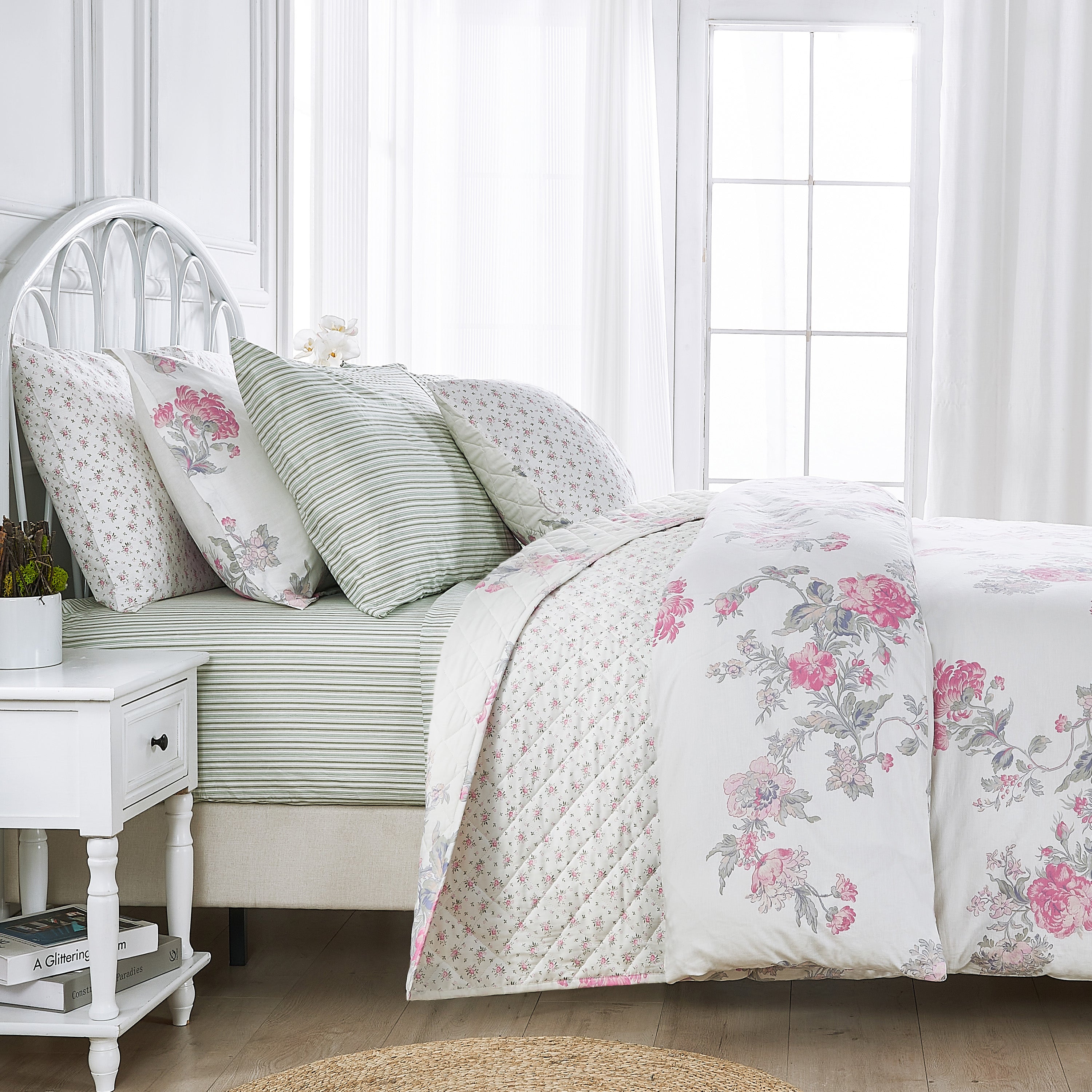 Jardin De Rose Printed Cotton Percale Duvet Set – Laytner's