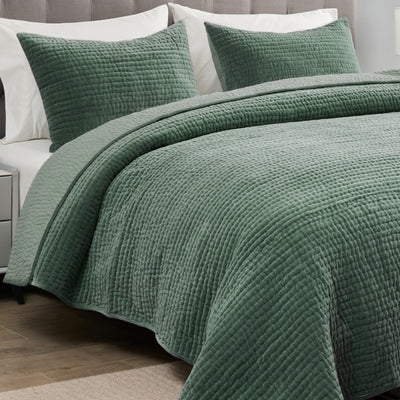 Tamara Velvet Quilt Set