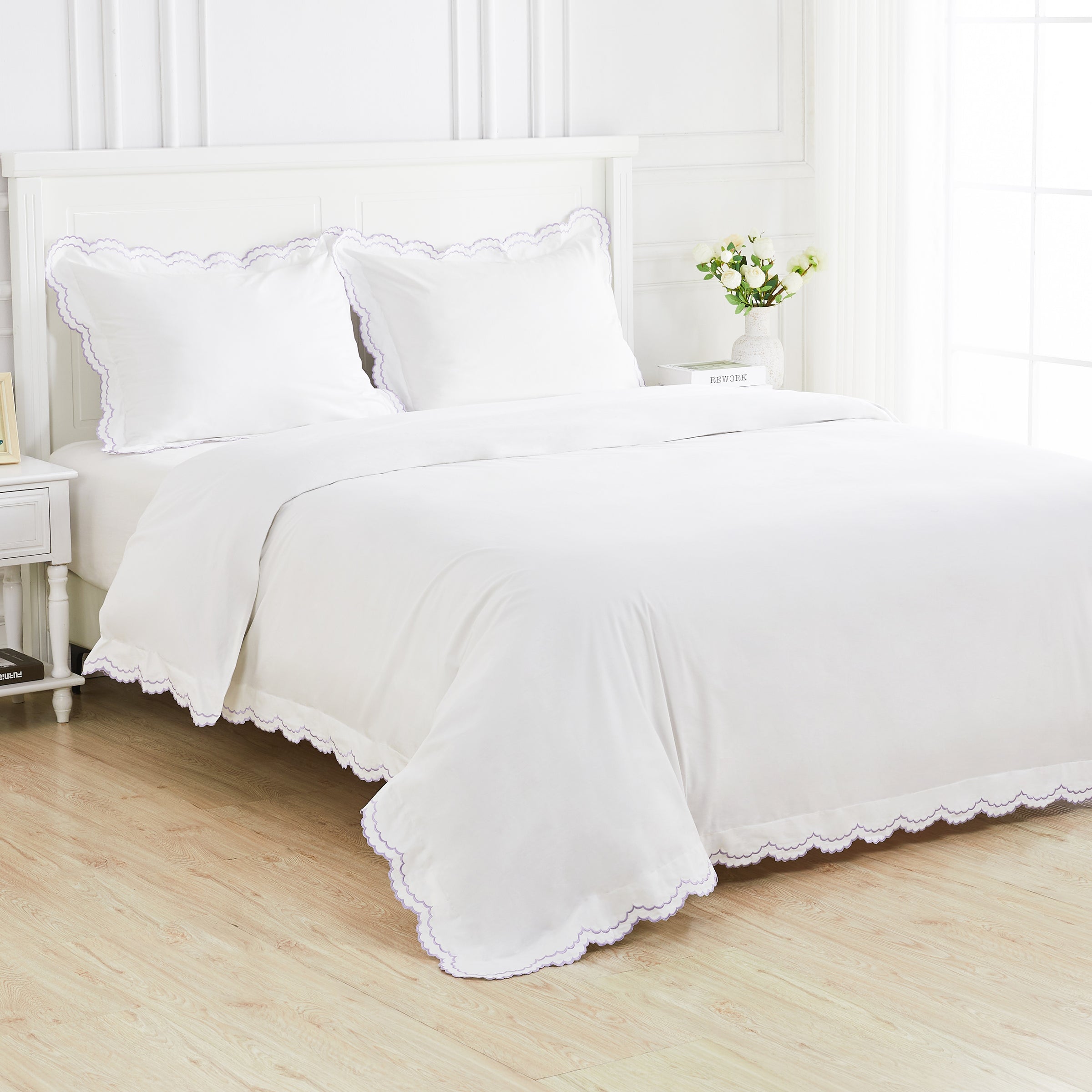 Double Scallop Embroidered Percale Duvet Set
