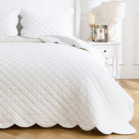 Diamond Scallop Cotton Voile Hand Stitched Quilt Set