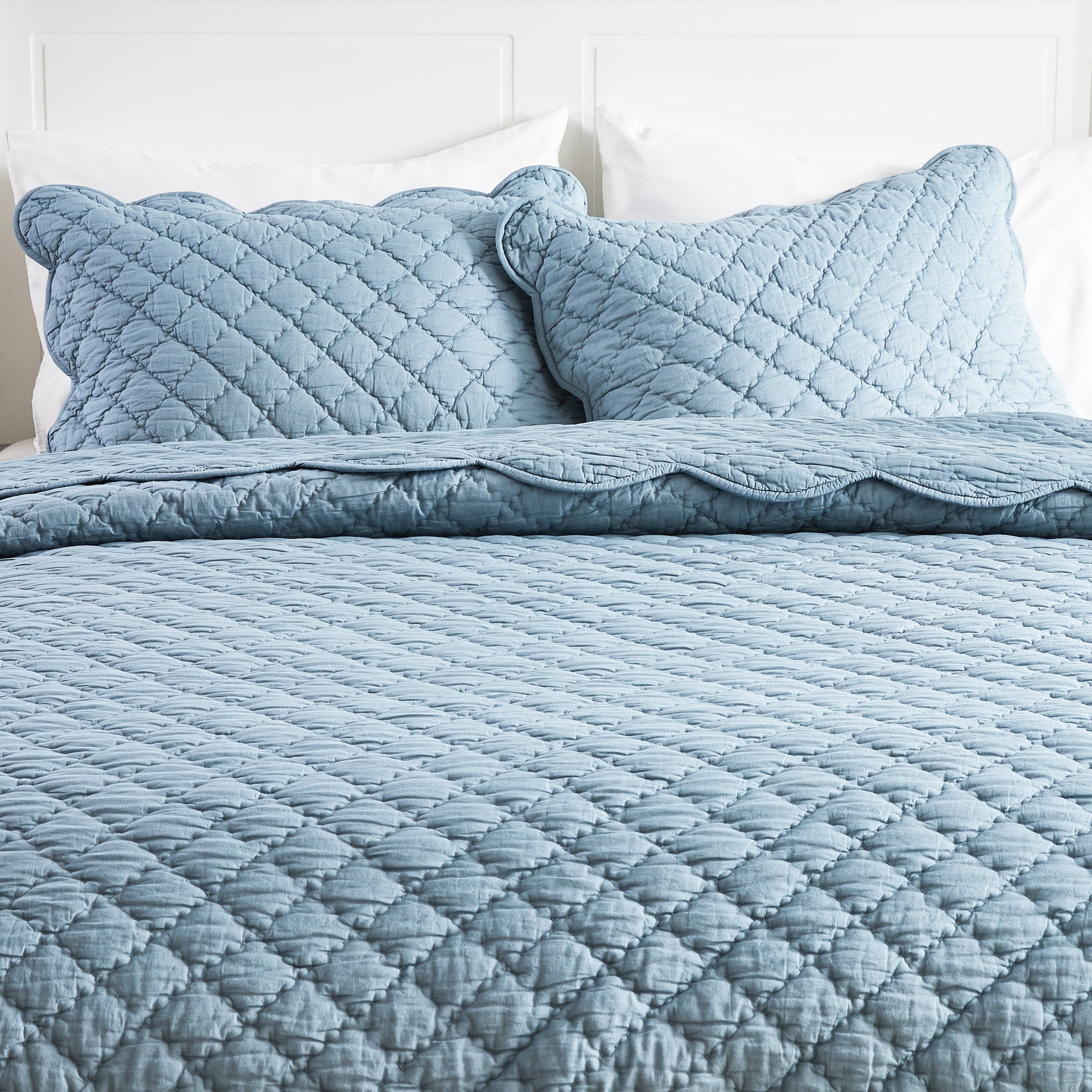 Diamond Scallop Cotton Voile Hand Stitched Quilt Set