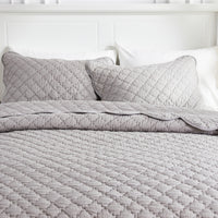 Diamond Scallop Cotton Voile Hand Stitched Quilt Set
