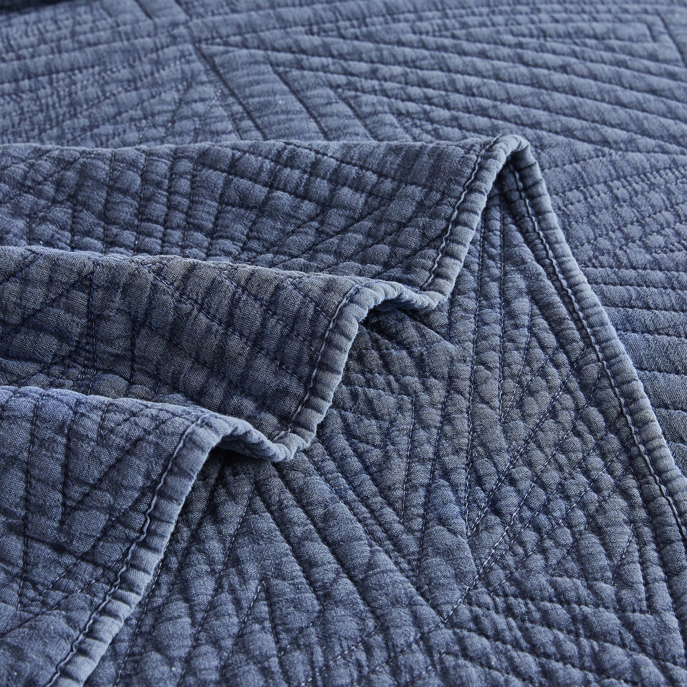 Dancing Triangles Stonewashed Cotton Quilt Set