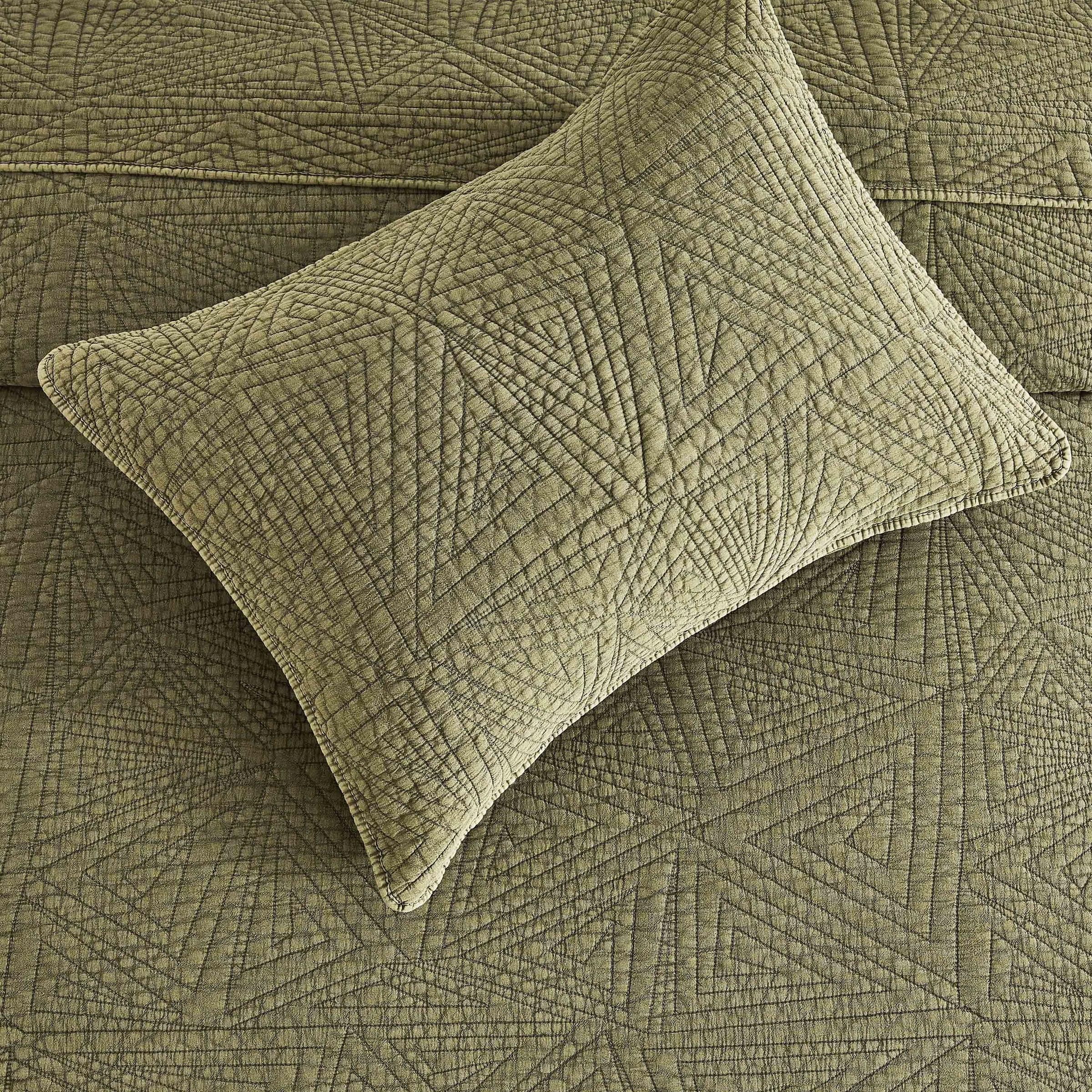 Dancing Triangles Stonewashed Cotton Quilt Set