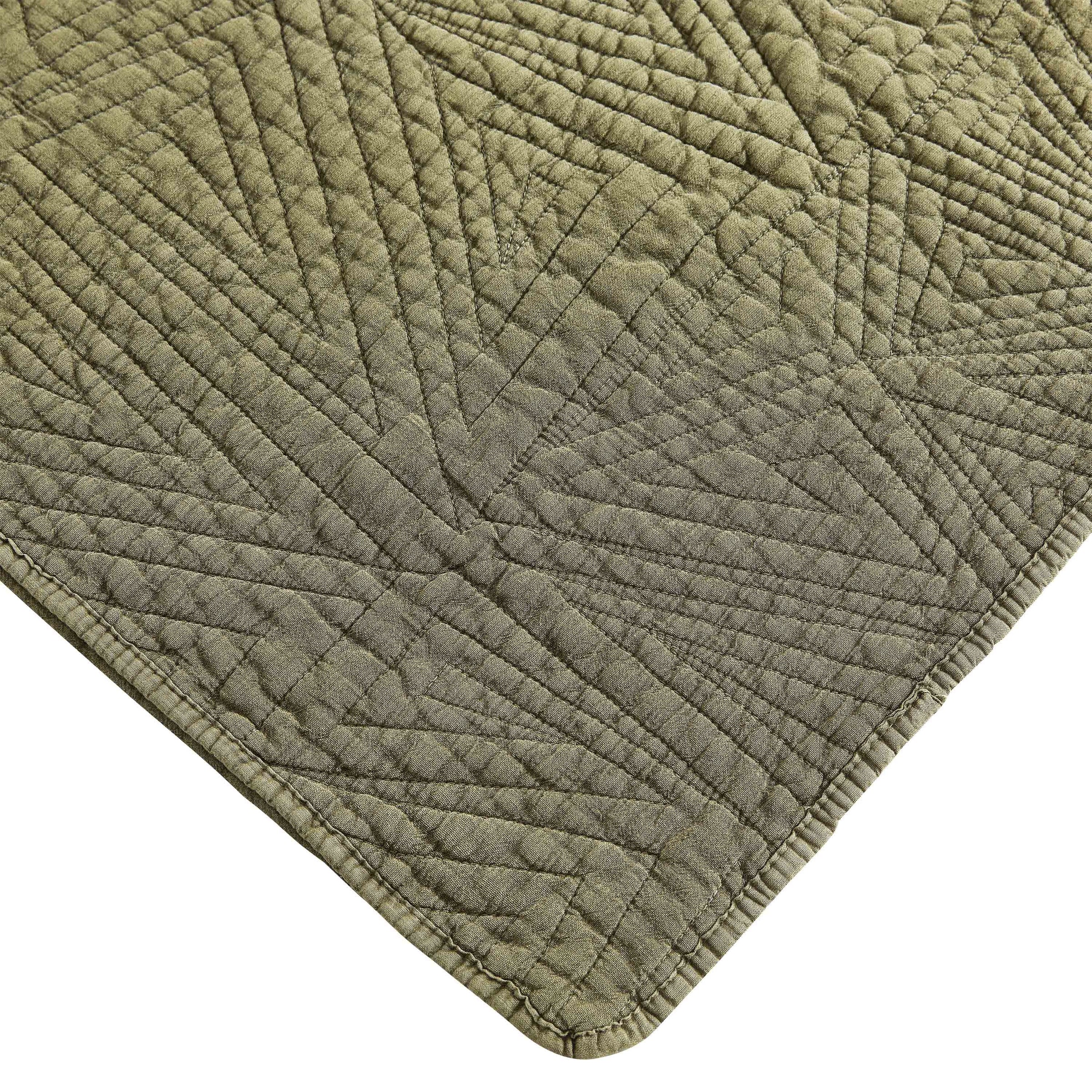 Dancing Triangles Stonewashed Cotton Quilt Set