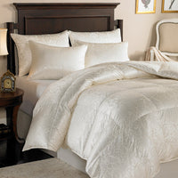 Eliasa 920+ Canadian White Goose Down Comforter