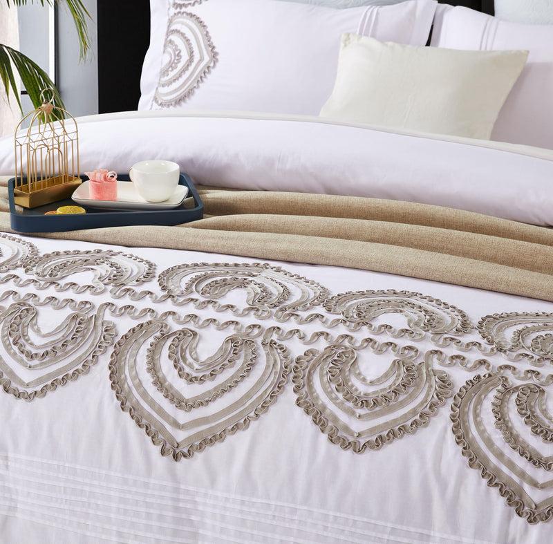 Padma Embroidered Duvet Set