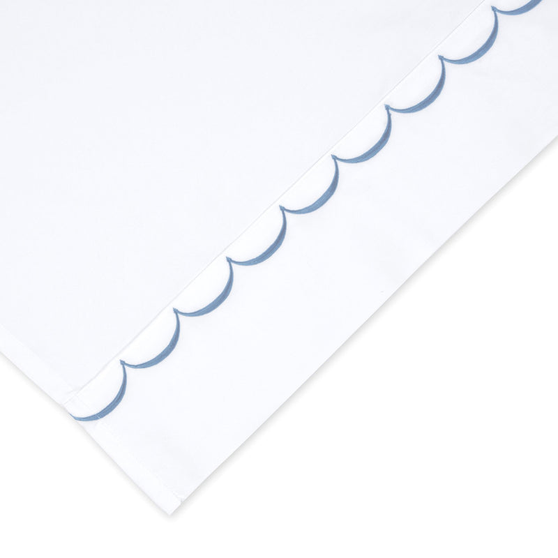 600 Thread Count Scallop Embroidered Sheet Set