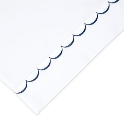 600 Thread Count Scallop Embroidered Sheet Set