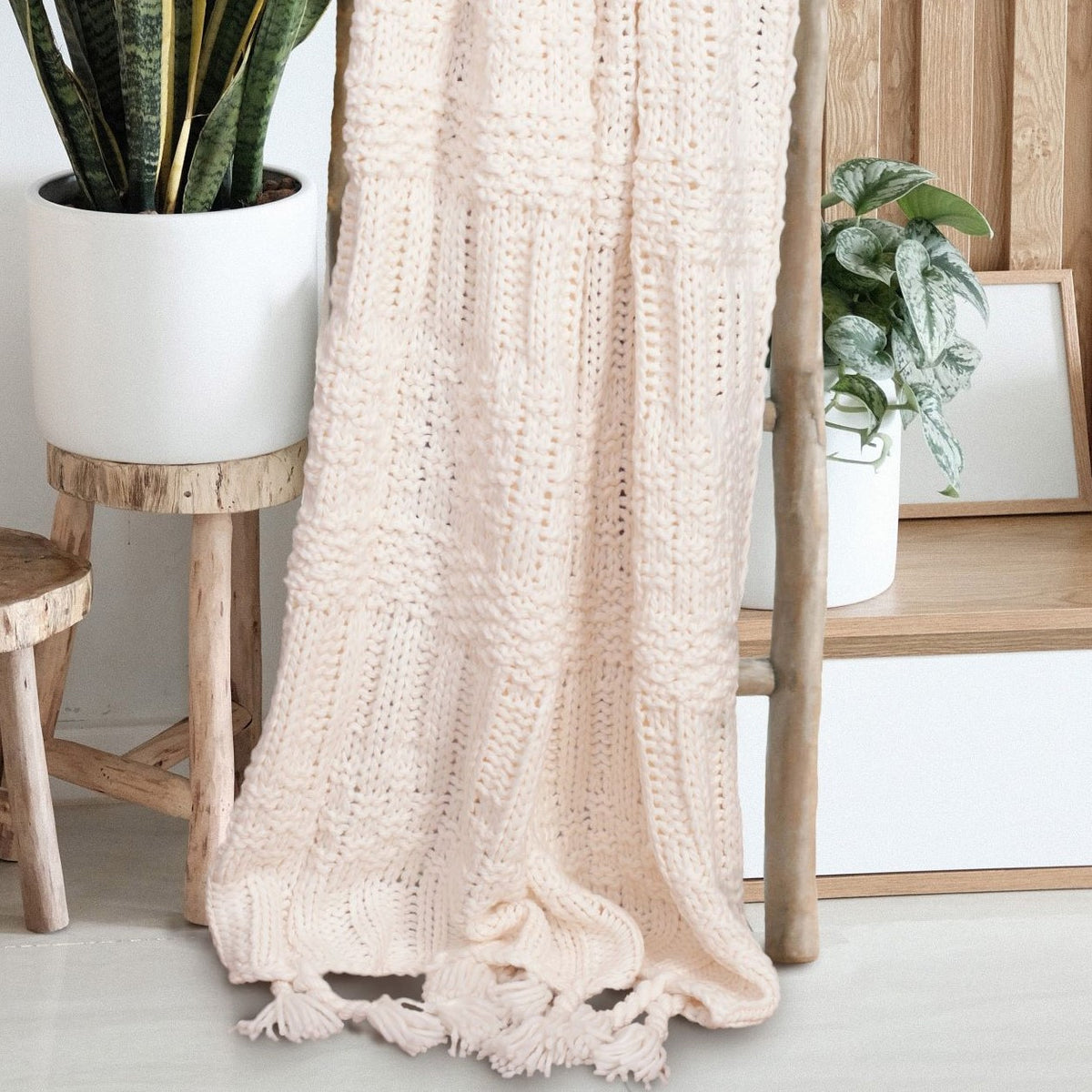 Chunky Sweater Knit Throw